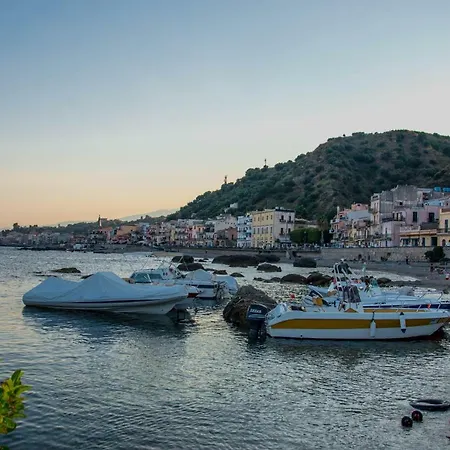 Maretna * Giardini-Naxos