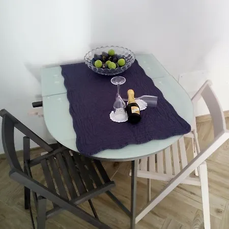 Maretna * 贾迪尼-纳克索斯